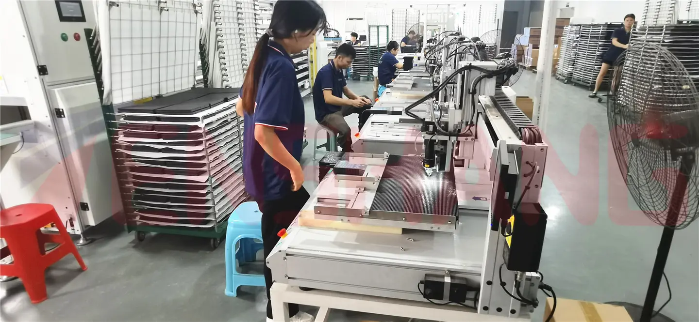 Leveraging state-of-the-art manufacturing facilities and a team of seasoned experts, we are dedicated to crafting an extensive portfolio of LED dispproducts t (5)